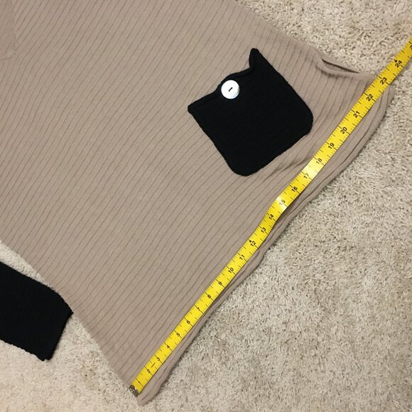 Lulu-B Beige and Black Cotton Ribbed Knit Sweater With Pocket - Picture 10 of 12